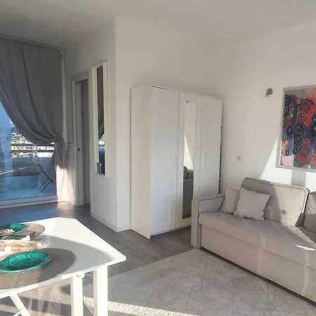 Adom Belvedere Apartment *