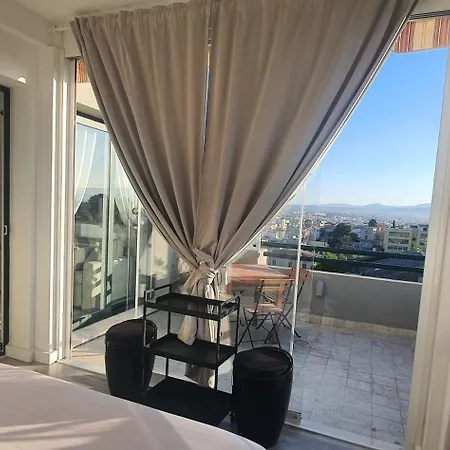 Adom Belvedere Apartmán *